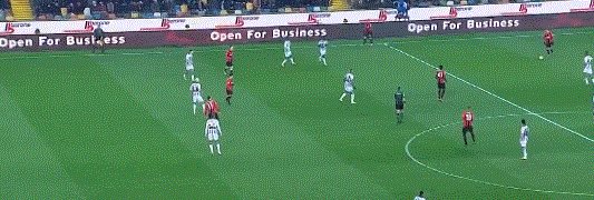 1639259708904038322.gif 新2网址-【意甲】伊布补时凌空斩救主 AC米兰客场平乌迪内斯