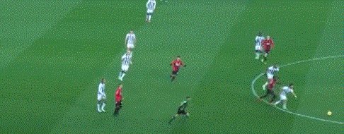 1639259704502009253.gif 新2网址-【意甲】伊布补时凌空斩救主 AC米兰客场平乌迪内斯