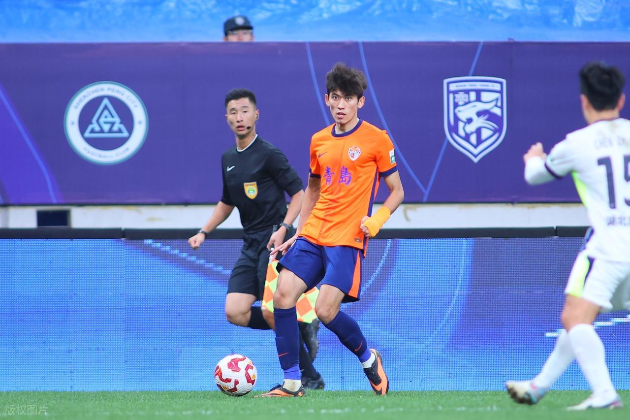 新2网址-1比1!山东鲁能球迷笑醒了,新援刚入队就进球,成为韩鹏掌上宝