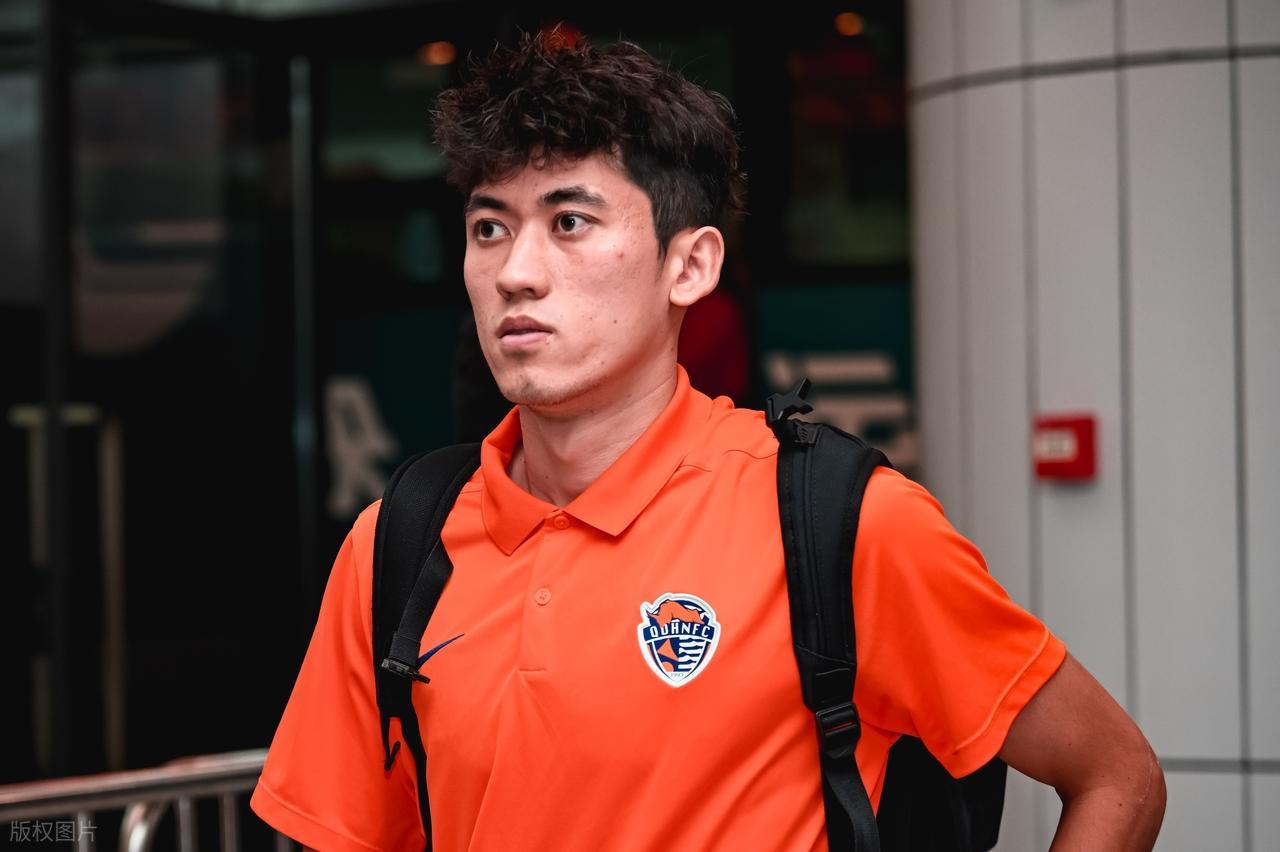 新2网址-1比1!山东鲁能球迷笑醒了,新援刚入队就进球,成为韩鹏掌上宝