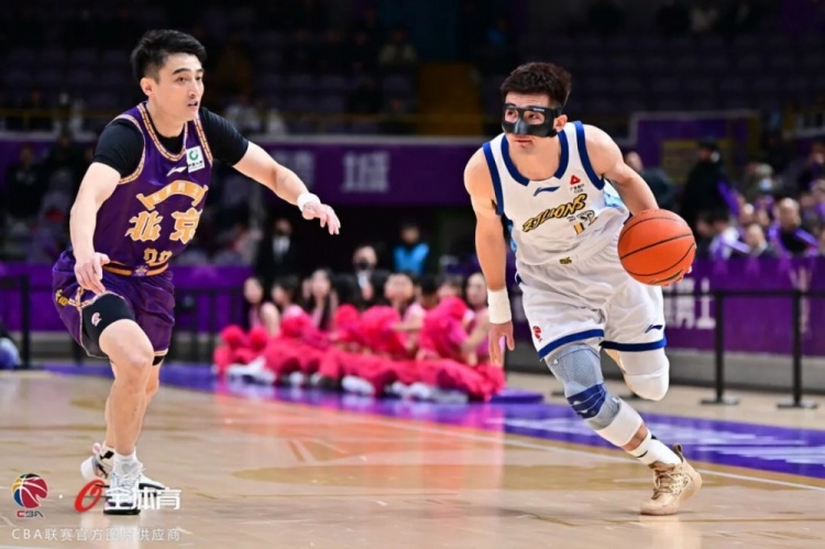 新2网址-常规赛第18轮｜五人上双！浙江方兴渡拿下北京控股再迎七连胜！