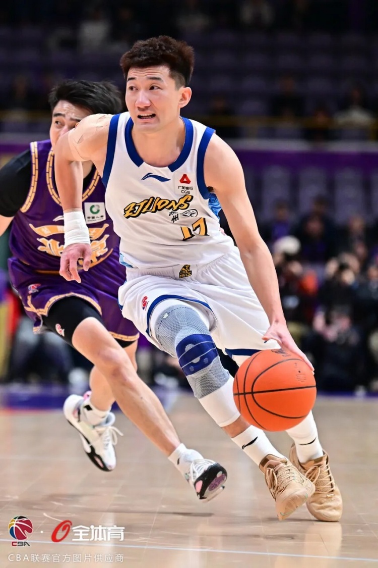 新2网址-常规赛第18轮｜五人上双！浙江方兴渡拿下北京控股再迎七连胜！